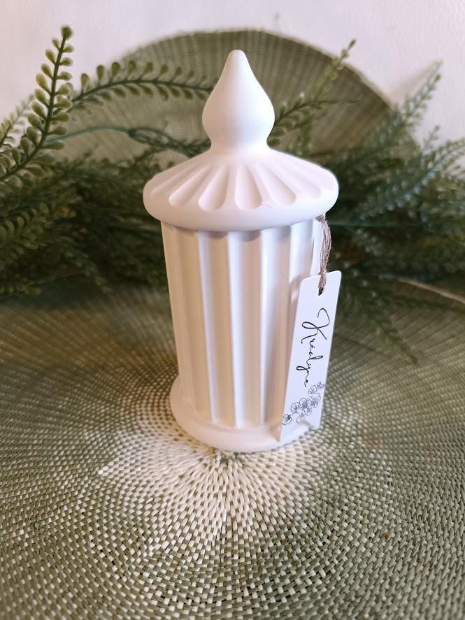 Boîte de rangement banche.