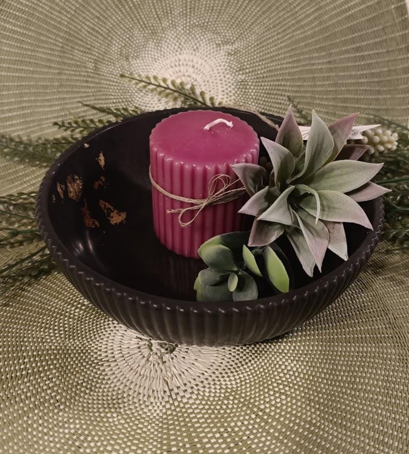 Grande coupe cannelée noire et or