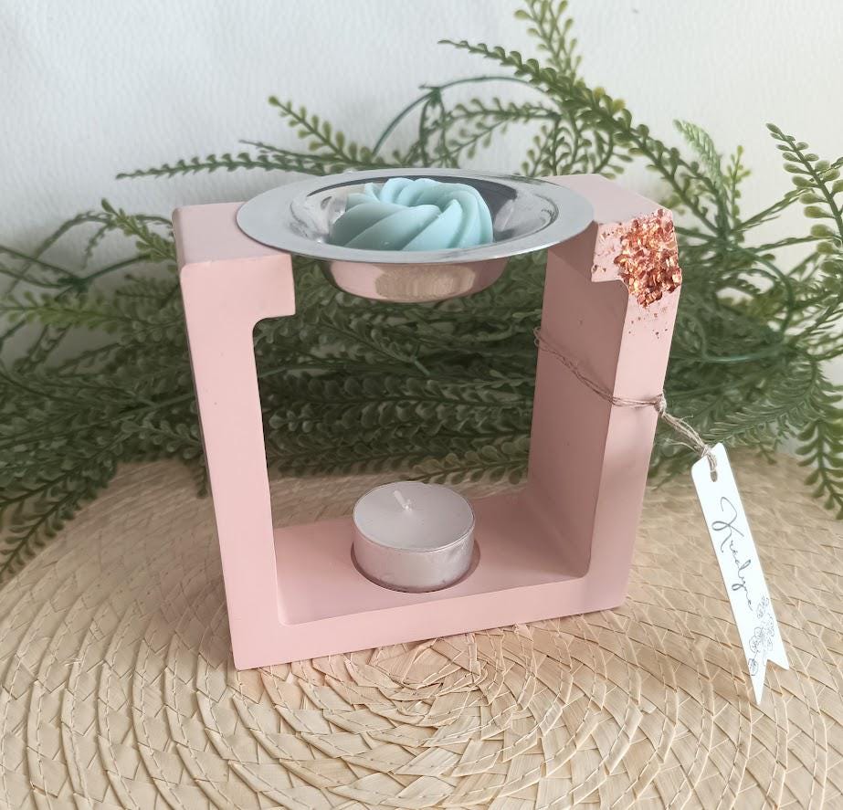 Brûle parfum carré terracotta clair et or rose.