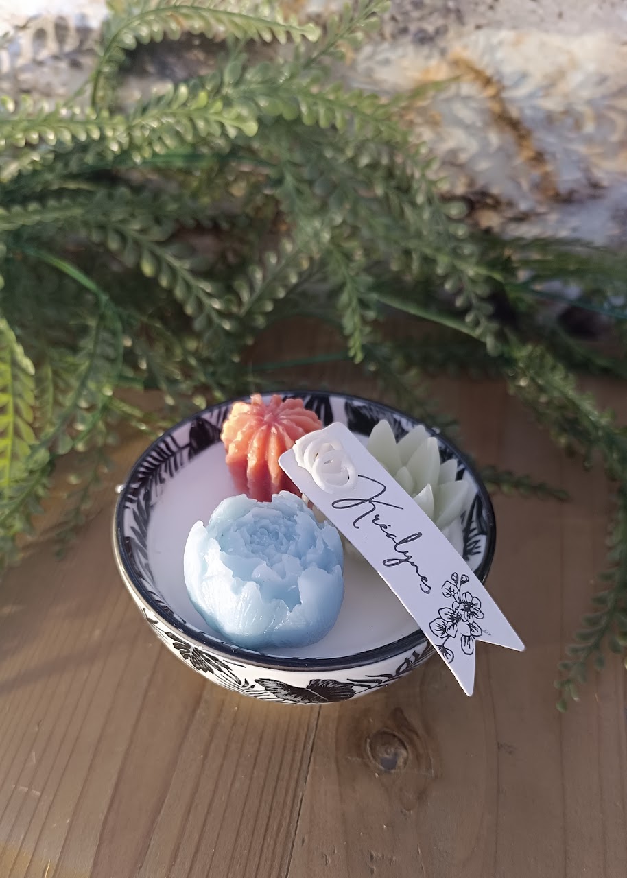 Bougie parfumée coupe céramique noire et blanche