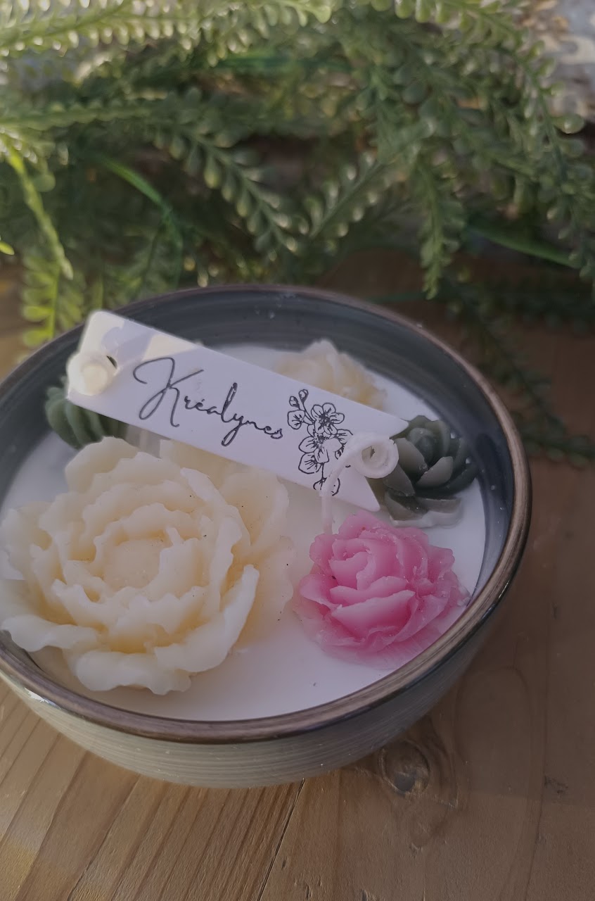 Bougie artisanale parfumée, coupe céramique vert sauge