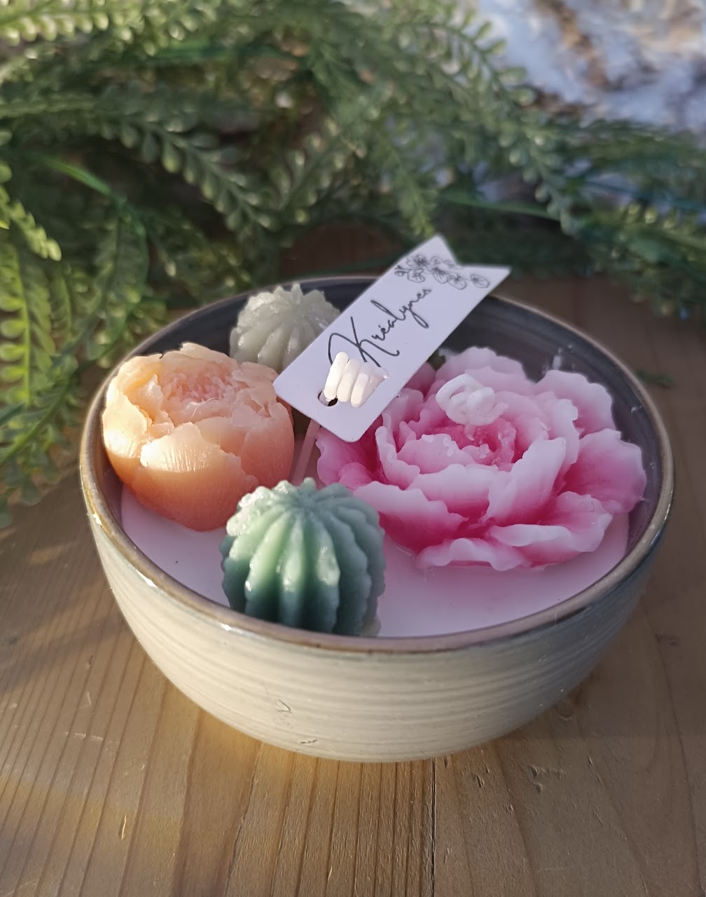 Bougie artisanale parfumée, coupe céramique vert sauge