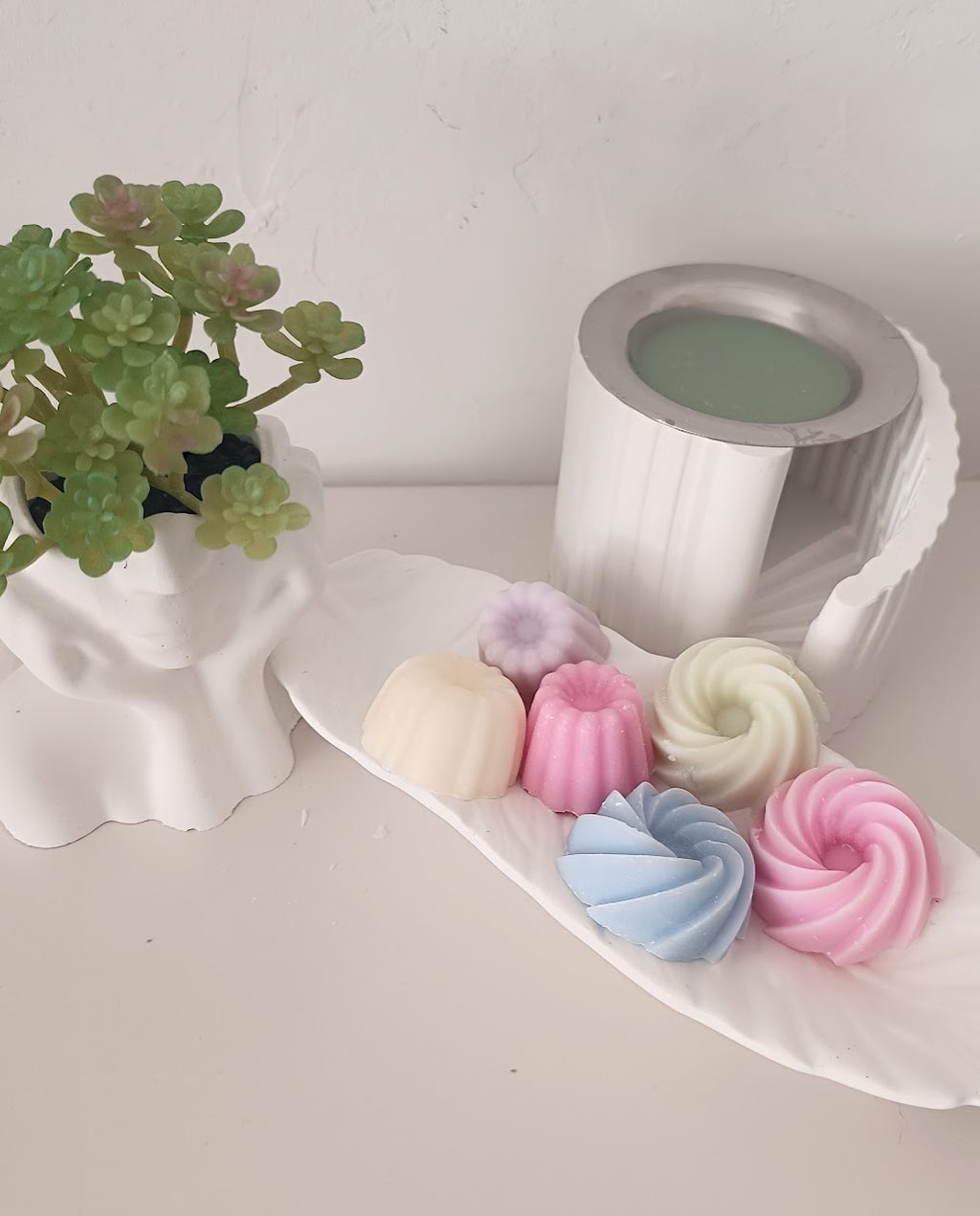 Brûle parfum artisanal en poudre de céramique blanche forme boule