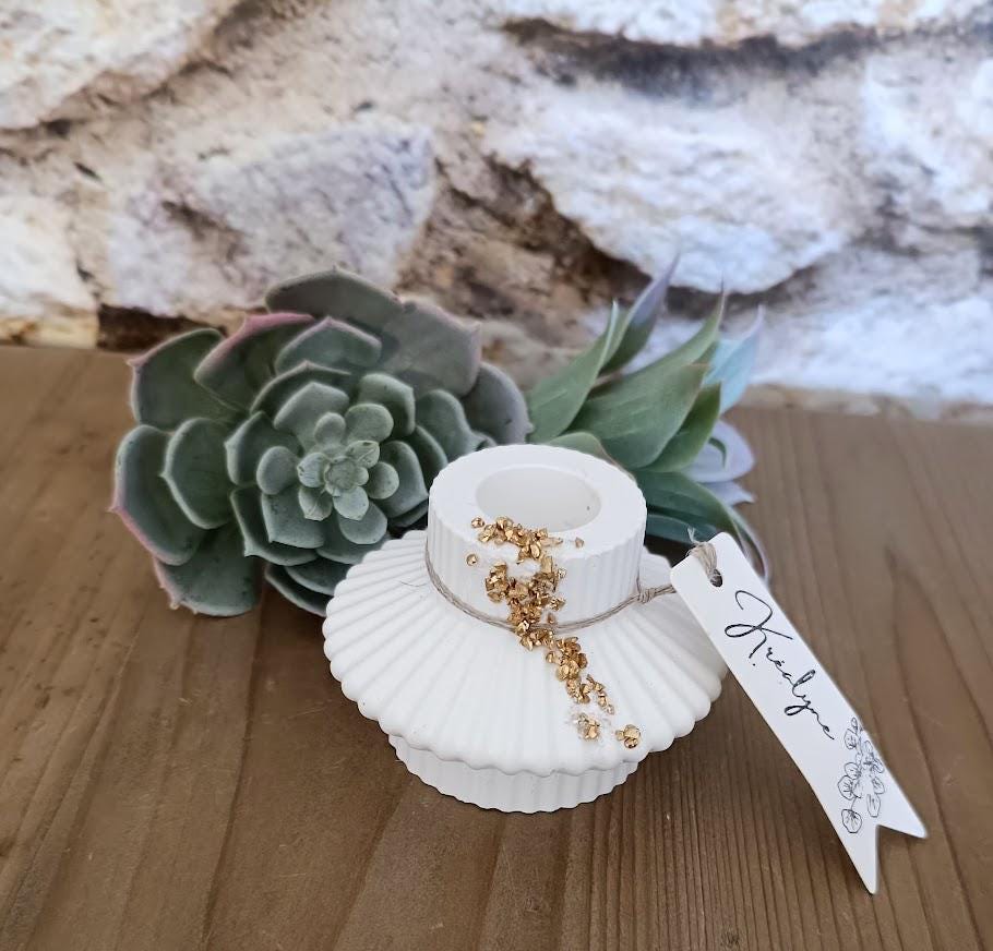 Bougeoir blanc et or