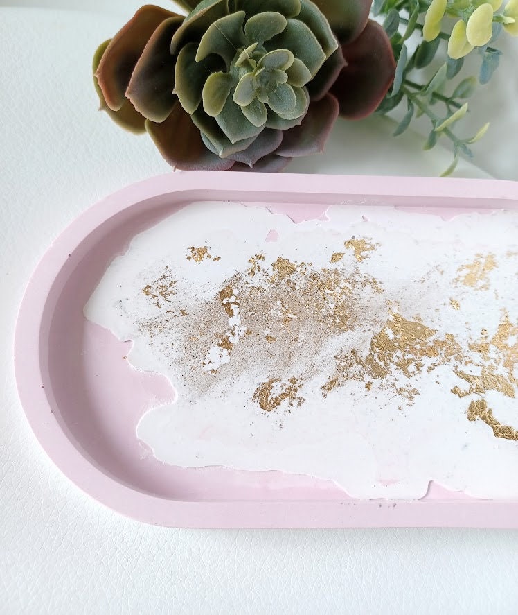 Plateau de rangement oval rose et blanc